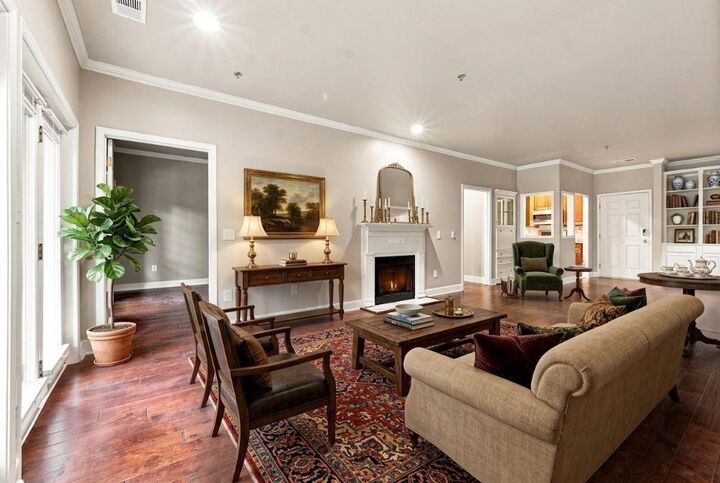 Property Photo: 2865 Lenox Road NE 210 GA 30324