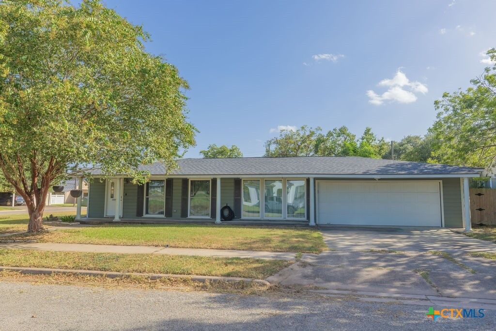 Property Photo: 313 3rd Street TX 77954