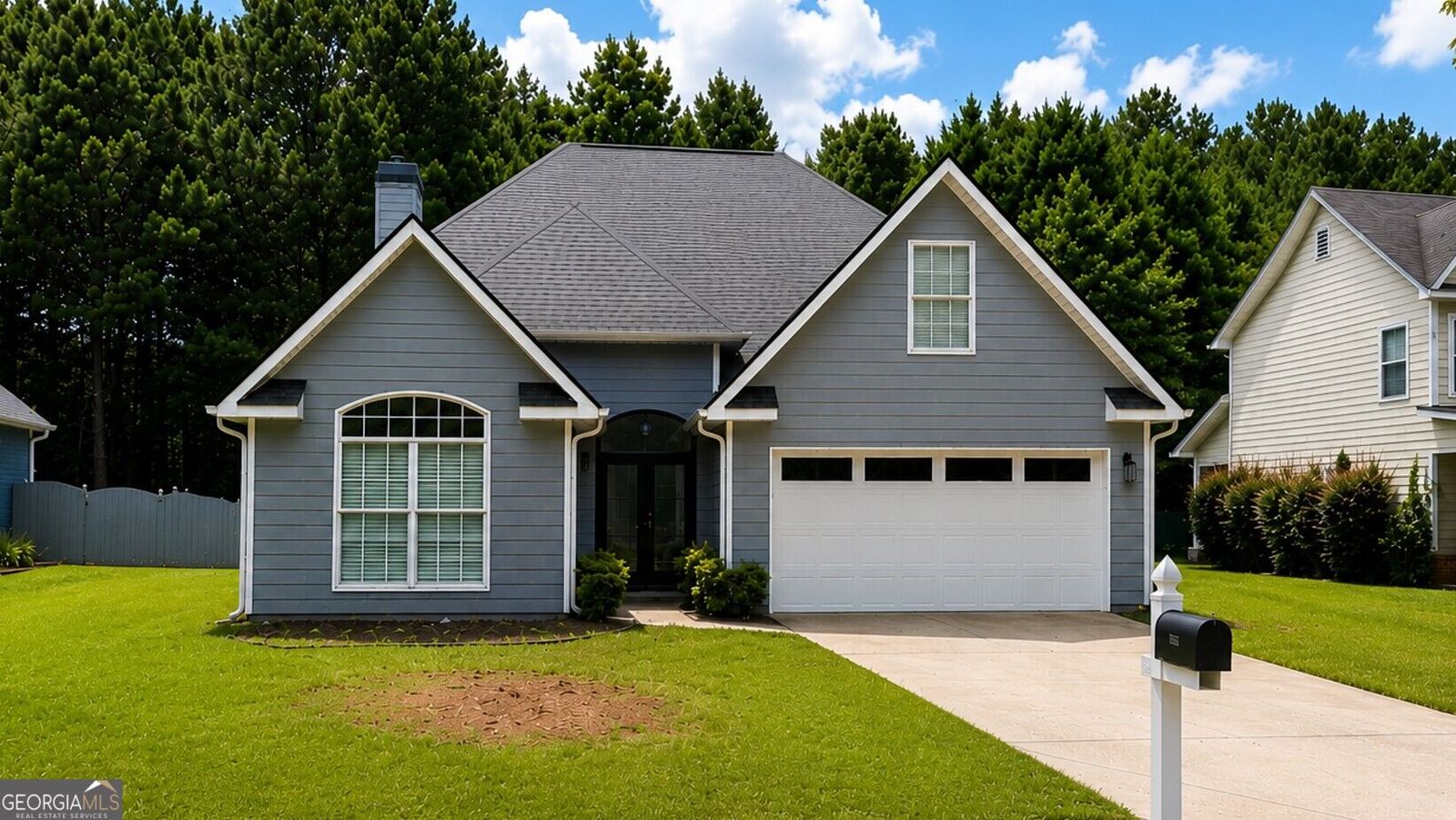 Property Photo: 216 Turnbridge Circle GA 30269