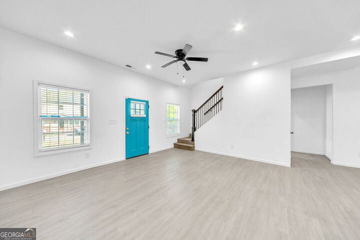 Property Photo: 1136 Oak Knoll Terrace SE GA 30315