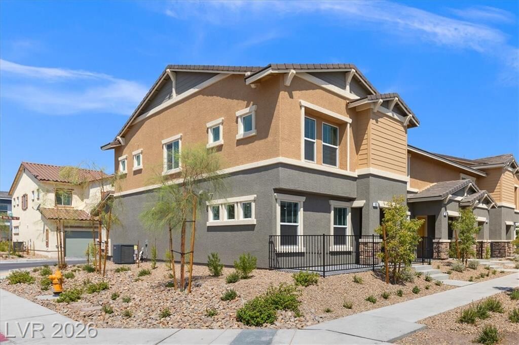 Property Photo:  900 Rosy Starling Street  NV 89011 