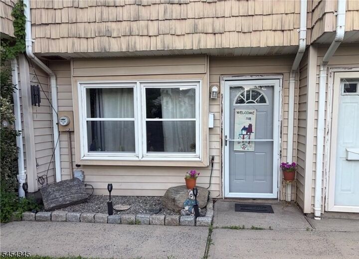 Property Photo: 172 Roosevelt Ave F NJ 07008