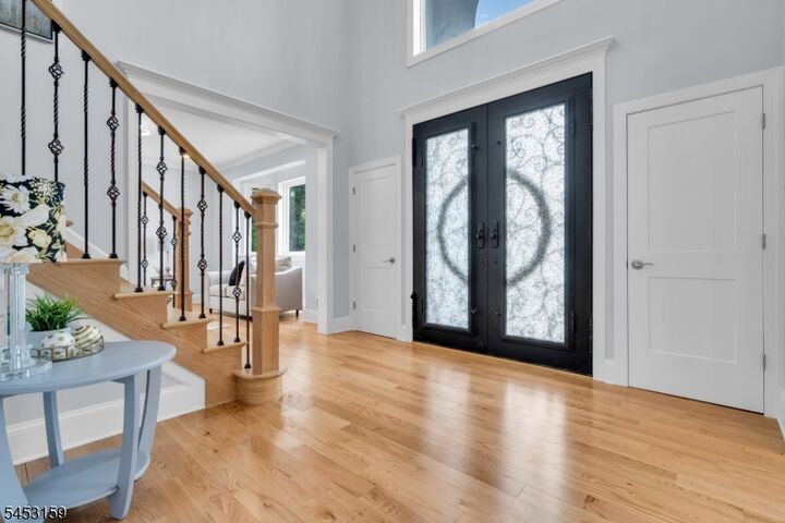 Property Photo:  1395 Washington Valley Rd  NJ 08807 
