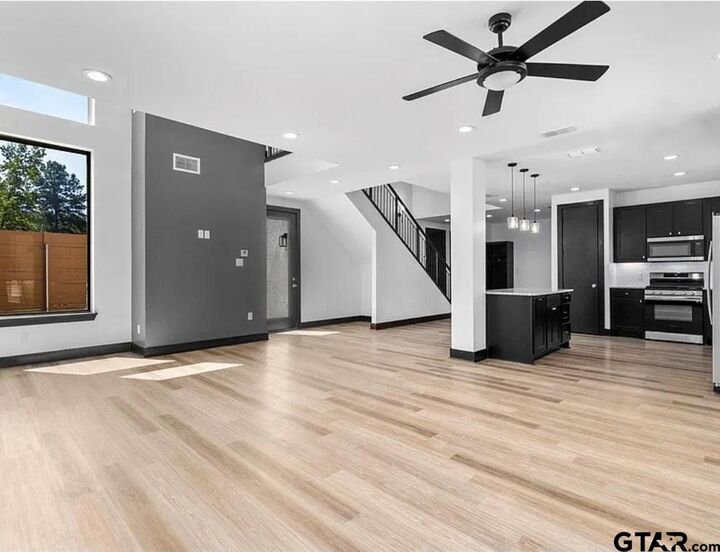 Property Photo:  1212 Centennial Trl Unit C  TX 75703 