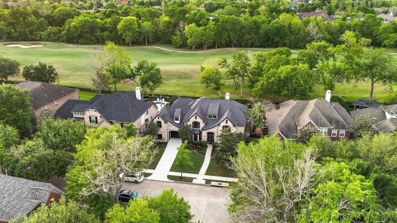 Property Photo:  2811 Waters Lake Lane  TX 77459 