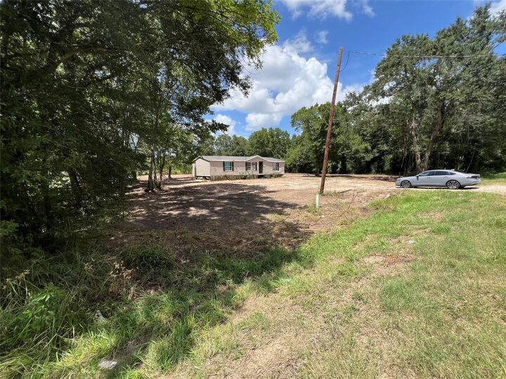 Property Photo: 825 N Martin Luther King Drive N TX 77575