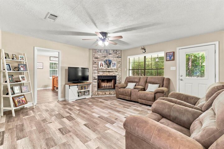 Property Photo:  215 Lazy Oak Drive  TX 77351 