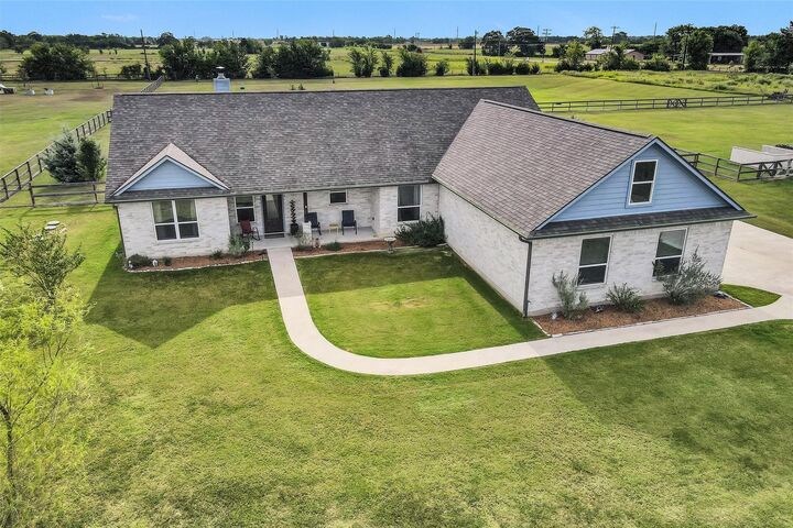 Property Photo: 9123 Scarborough Drive TX 77861