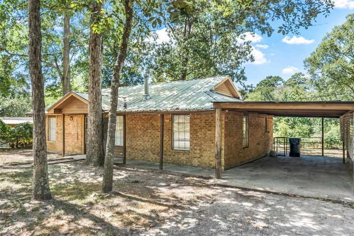 Property Photo: 11673 Robin Lane TX 77303