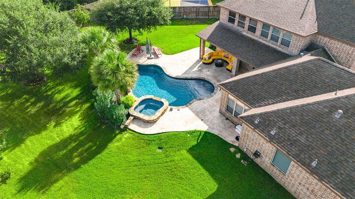 Property Photo:  17811 Fairhaven Sunrise Court  TX 77433 