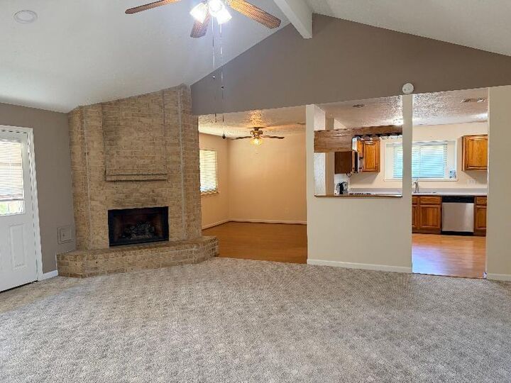 Property Photo: 2411 Woodwind Rd TX 77406