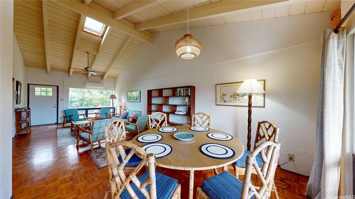Property Photo:  663 Kalaau Place  HI 96821 