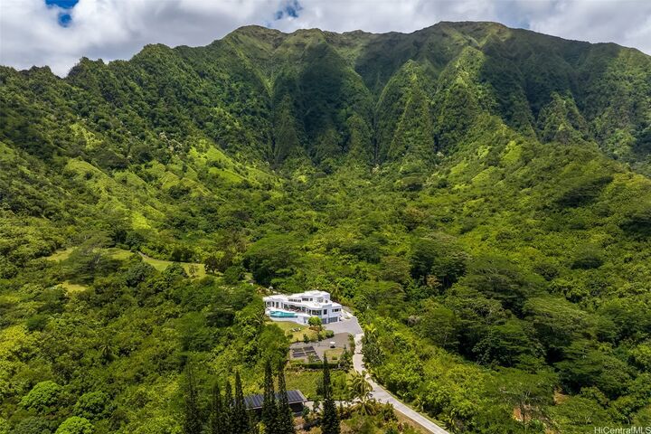 Property Photo:  47-958 Kamakoi Road  HI 96744 
