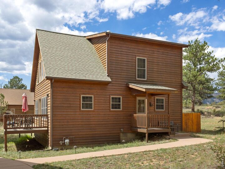 Property Photo:  1870 Sketch Box Ln 3  CO 80517 