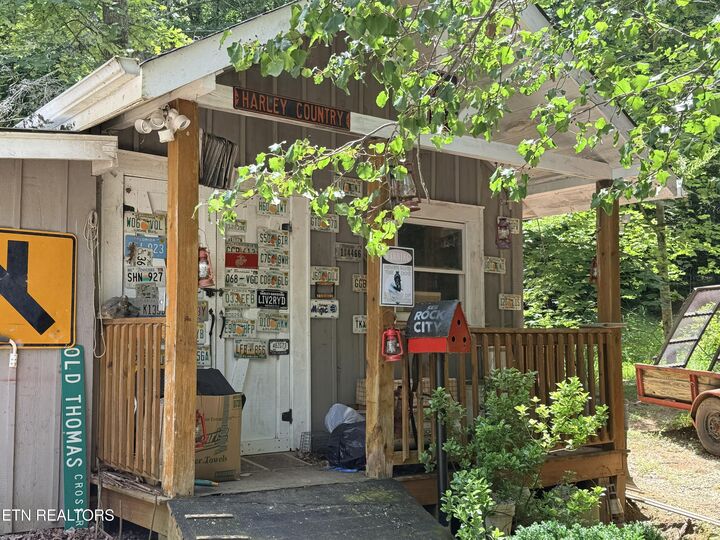 Property Photo: 3726 Clayton Way TN 37876