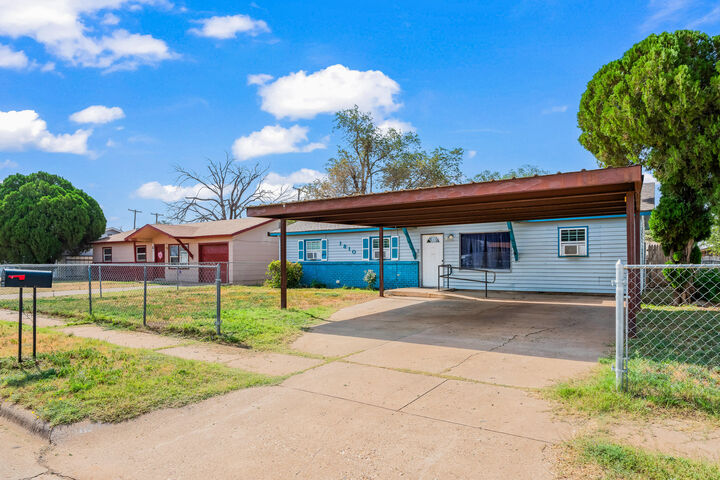 Property Photo:  1810 E Colgate Street  TX 79403 