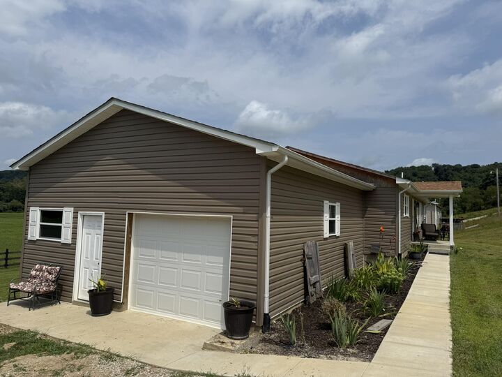 Property Photo:  9529 Grandview Lake Road  KY 41102 