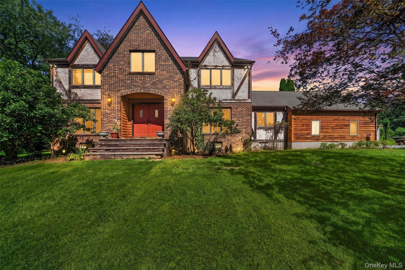 Property Photo:  180 Sarah Wells Trail  NY 10916 