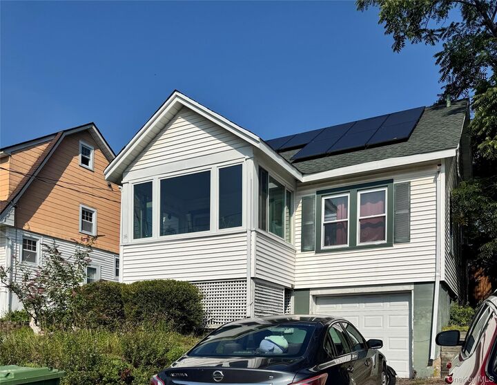 Property Photo:  16 Earle Street 14 1/2  NY 10940 