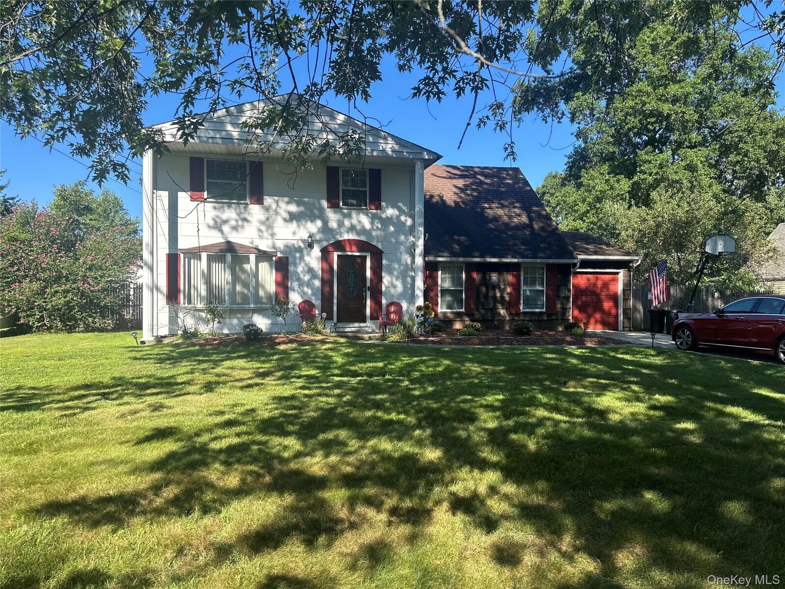 Property Photo:  82 Chestnut Street  NY 11766 