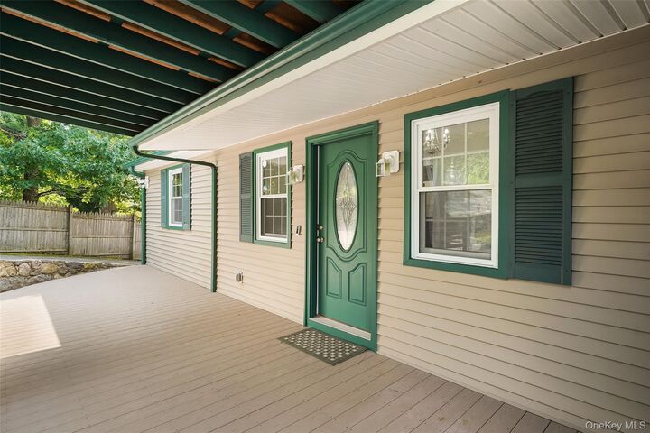 Property Photo: 24 Inwood Place NY 12563