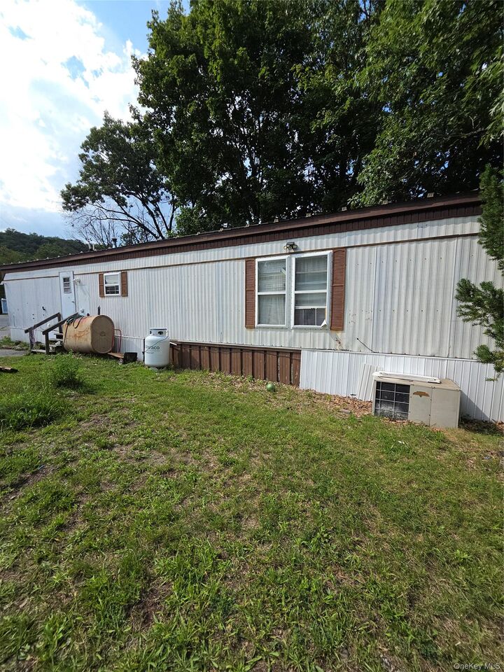 Property Photo: 9 Rivercrest Road 22 NY 10928