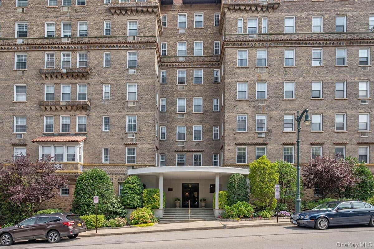 Property Photo: 16 N Chatsworth Avenue 606 NY 10538