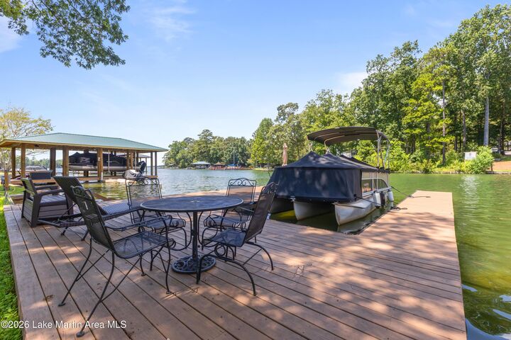 Property Photo:  100 S Holiday Dr  AL 36853 
