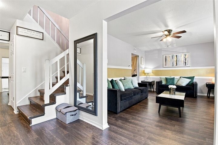 Property Photo: 3039 Abbey Court FL 33759