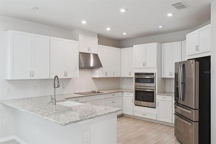 Property Photo:  1287 Verdant Glade Place  FL 32792 