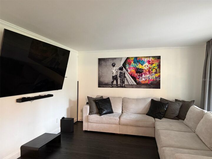 Property Photo: 8004 Beltrees Court FL 33637