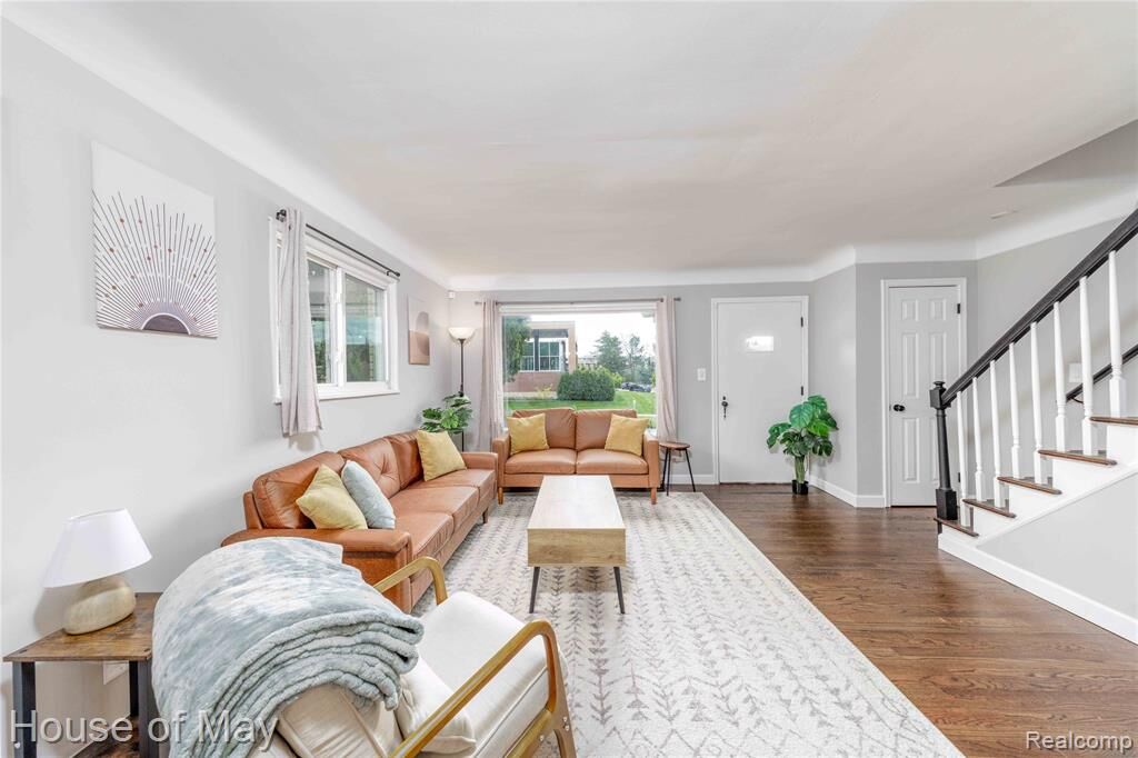Property Photo: 2099 E Maple Road MI 48009 6512