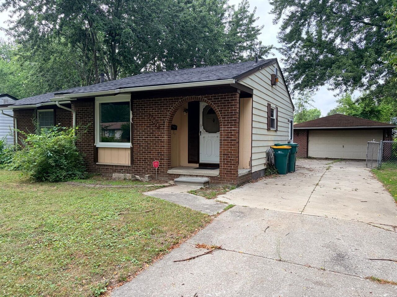 Property Photo: 30058 Halecreek Street MI 48174-3132
