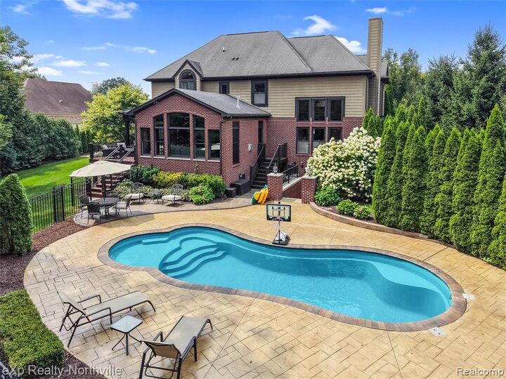 Property Photo:  24364 Tara Drive  MI 48178 9485 