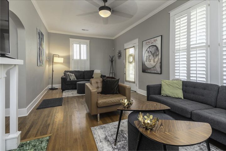 Property Photo:  924 Meda St  TN 38104 