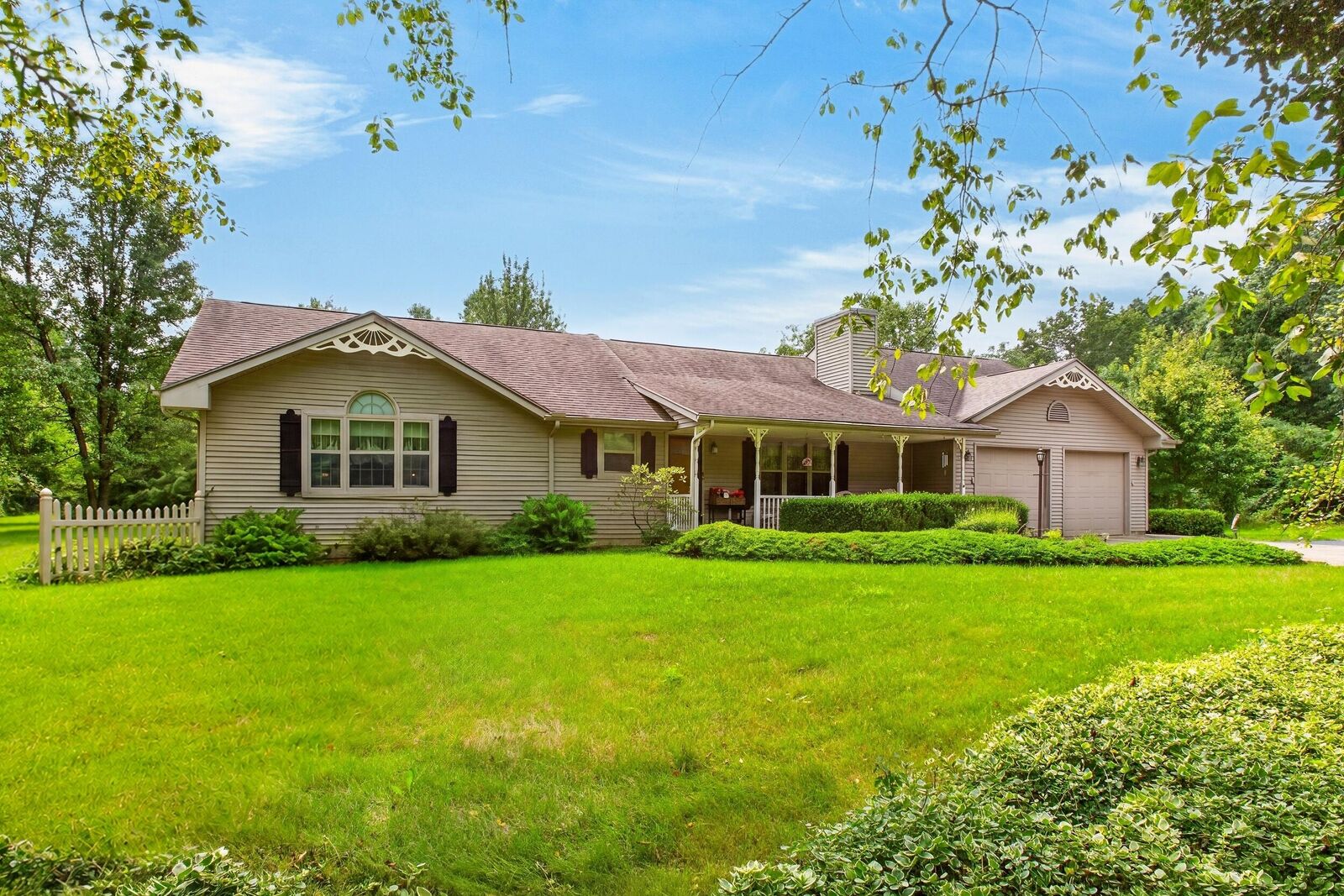Property Photo:  4240 Snow Road  MI 49106 
