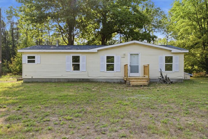 Property Photo: 3461 Steiner Road MI 49415