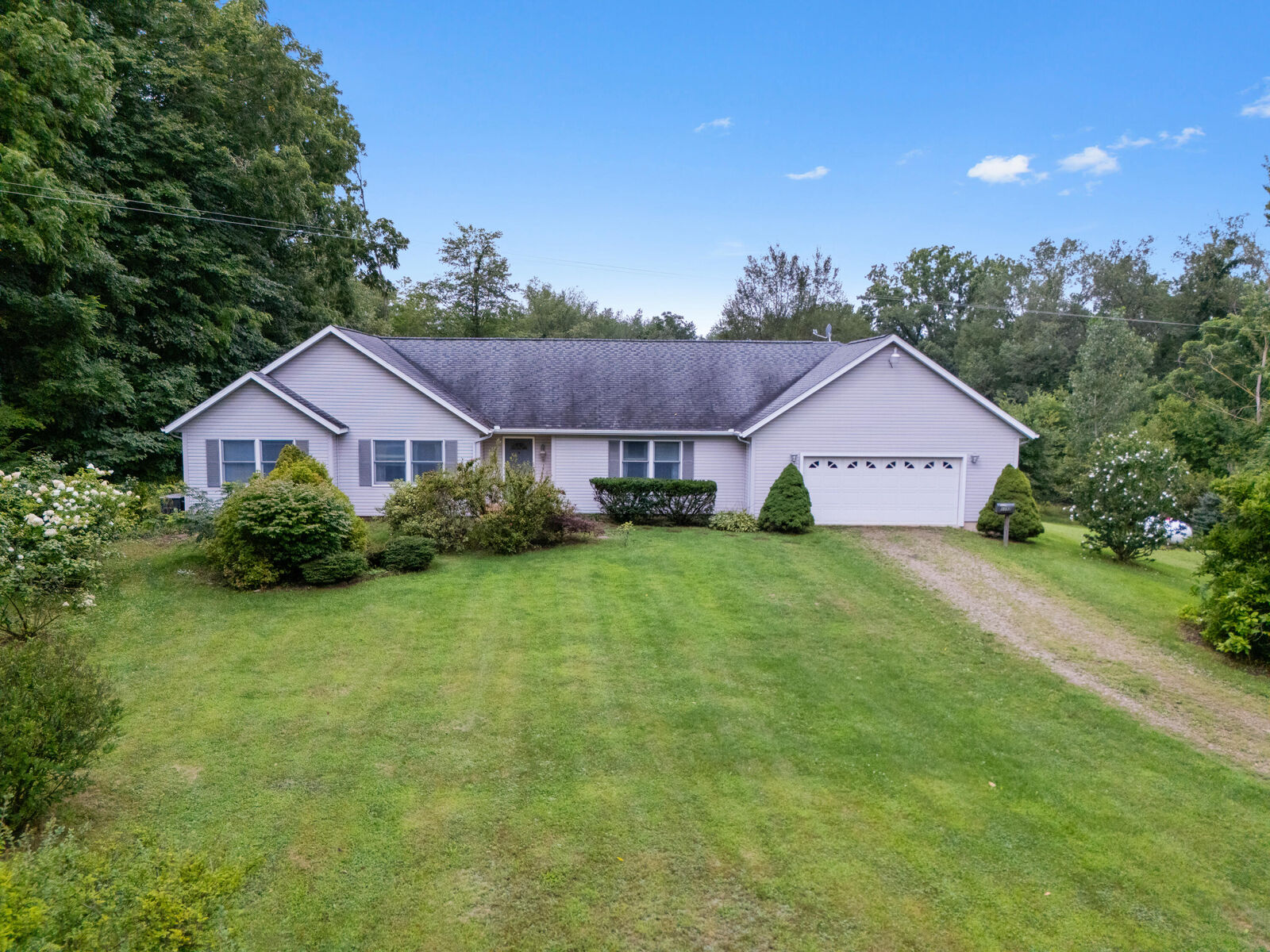 Property Photo: 1152 Burbank Road MI 49082