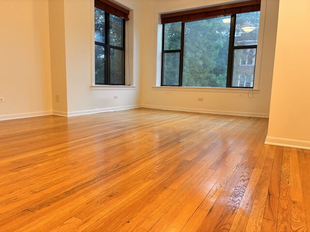 Property Photo:  2458 W Eastwood Avenue 2  IL 60625 