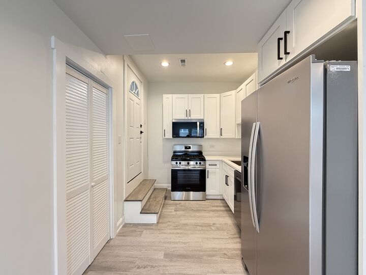 Property Photo:  3759 N Kimball Avenue G  IL 60618 