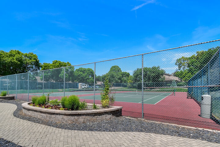 Property Photo: 1409 Burr Oak Road 310A IL 60521