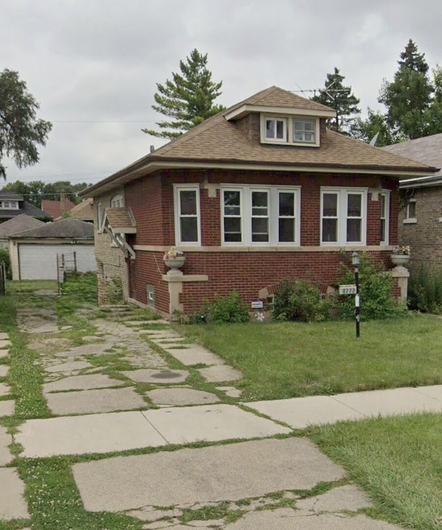 Property Photo:  8222 S Honore Street  IL 60620 