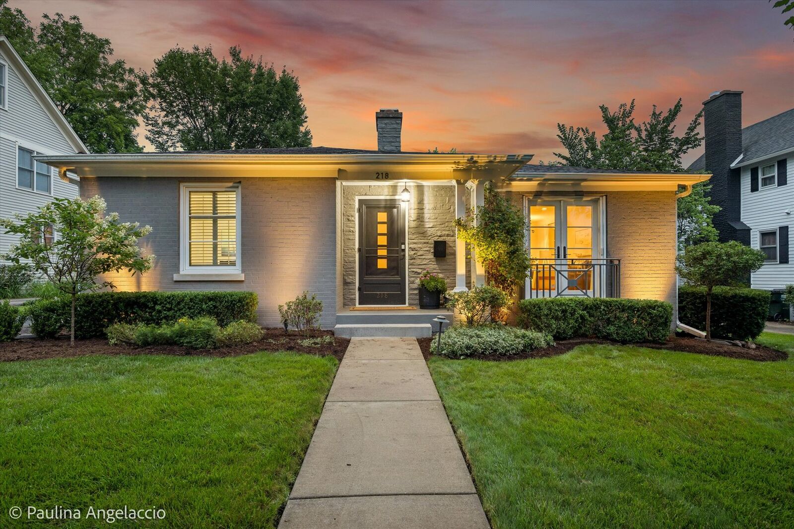 Property Photo:  218 Coolidge Avenue  IL 60010 