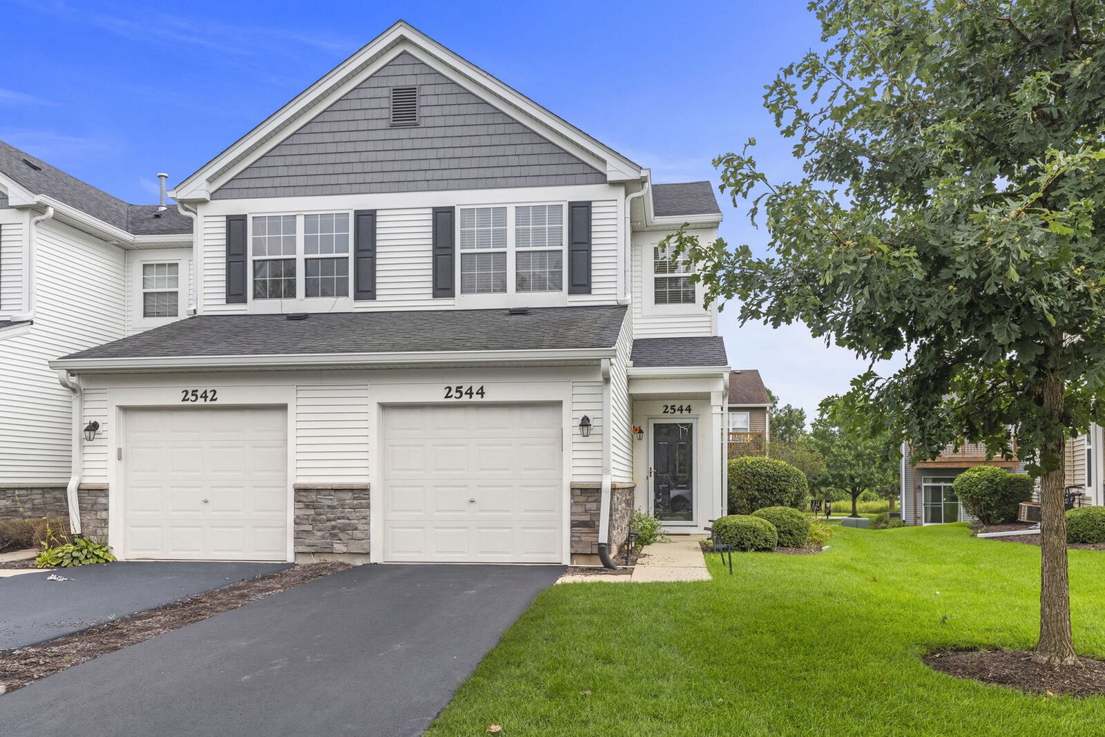 Property Photo:  2544 Golf Ridge Circle 0  IL 60563 