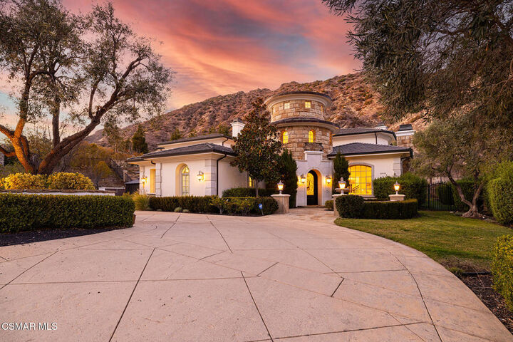 Property Photo: 29475 Malibu View Court CA 91301