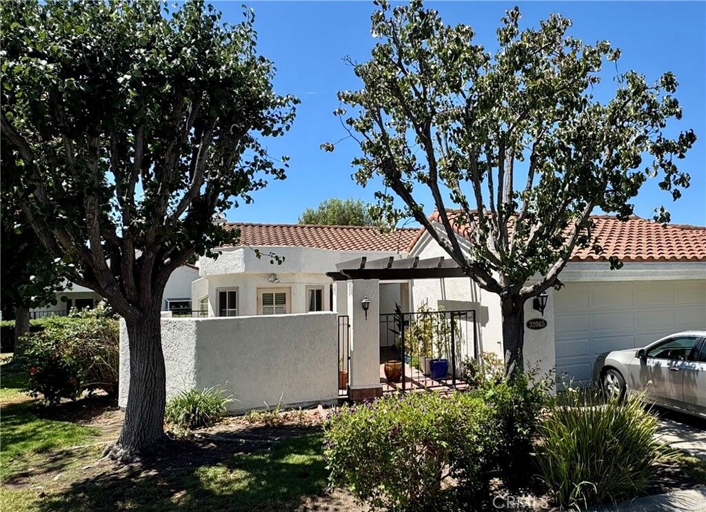 Property Photo: 32065 Via Flores CA 92675