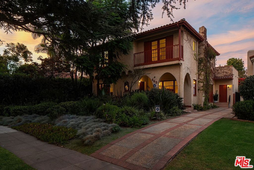 Property Photo:  443 16th Street  CA 90402 