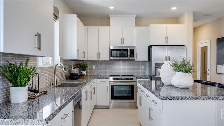 Property Photo:  62416 Highwing Street  CA 92240 