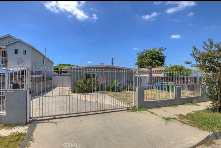 Property Photo:  10347 Kalmia Street  CA 90002 
