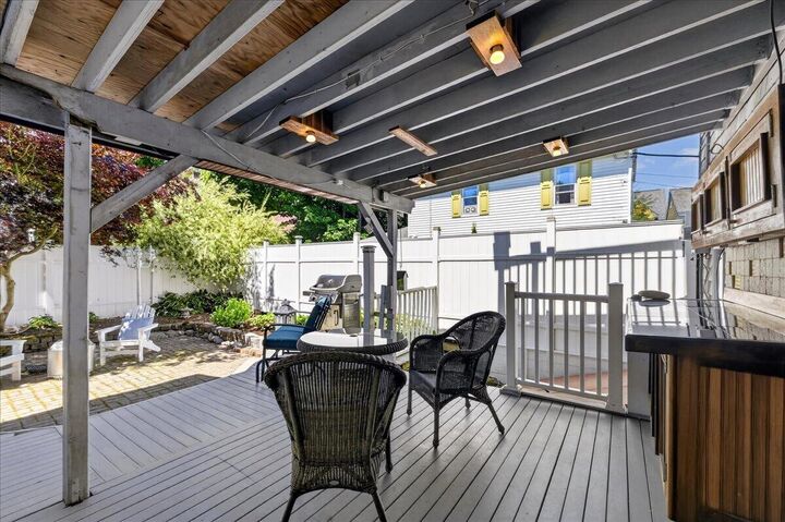 Property Photo: 107 Ledgelawn Avenue ME 04609